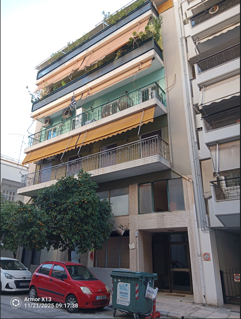 photo1