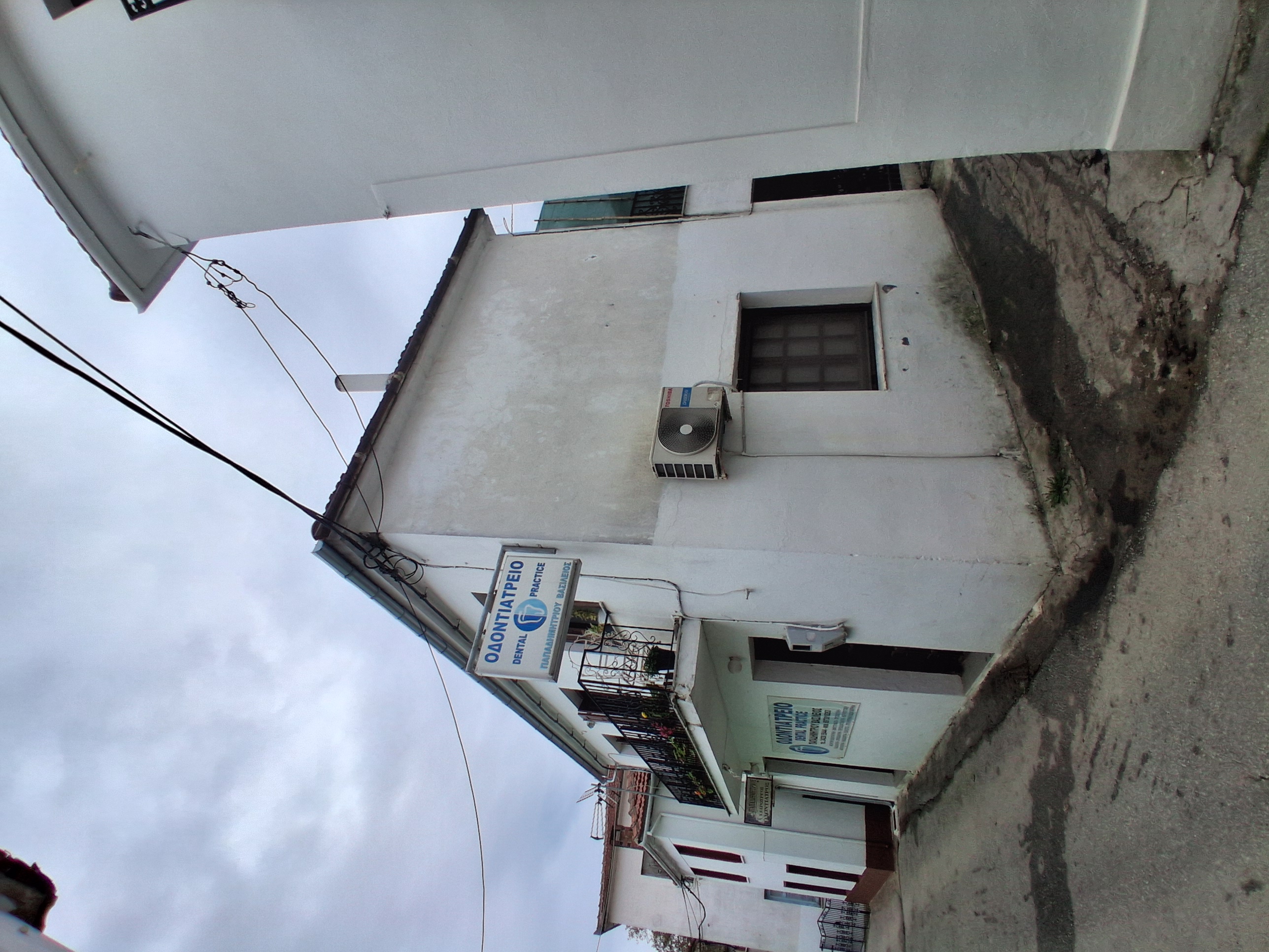photo1
