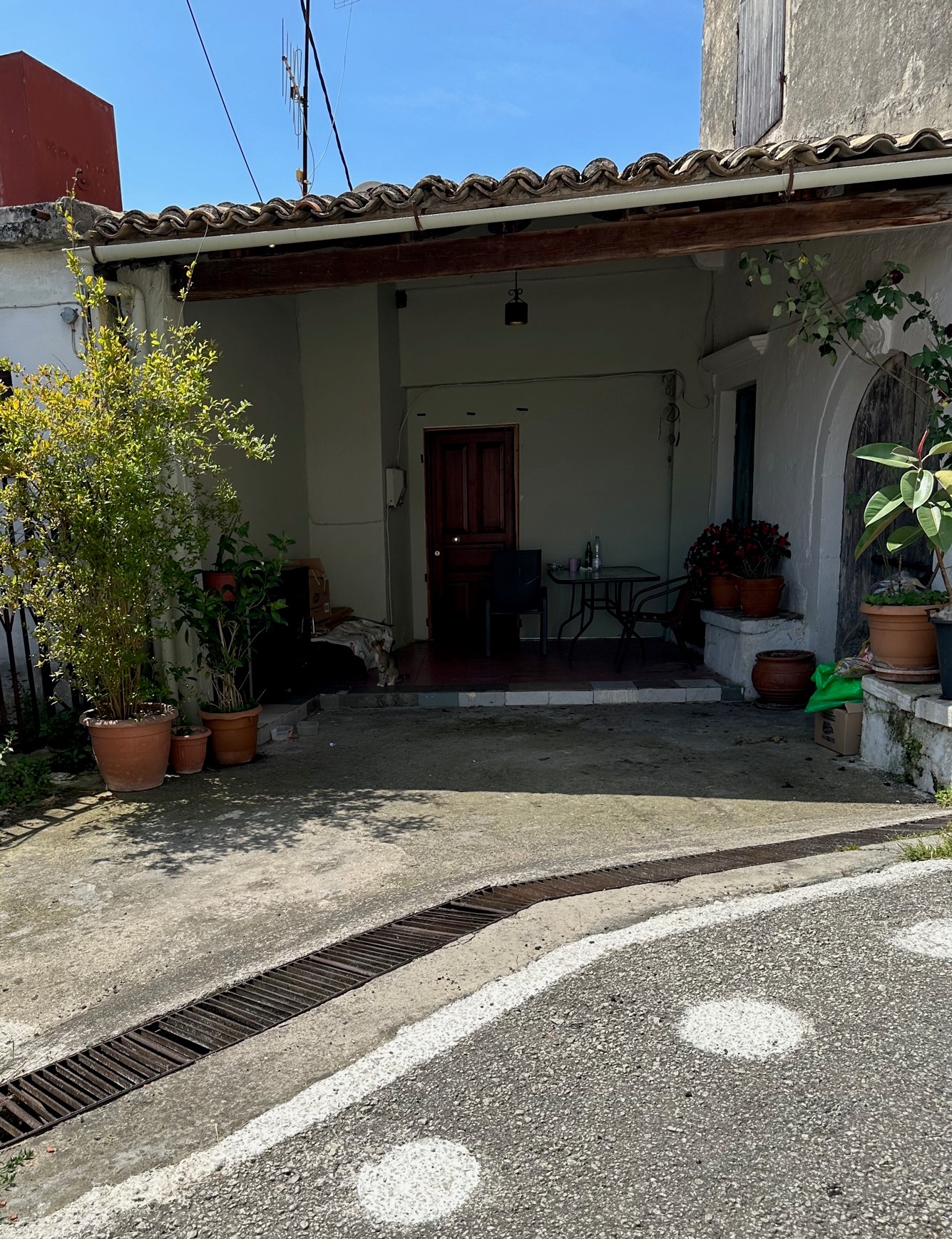 Οικόπεδο με κτίσμα  σε πλειστηριασμό Δήμος Κέρκυρας