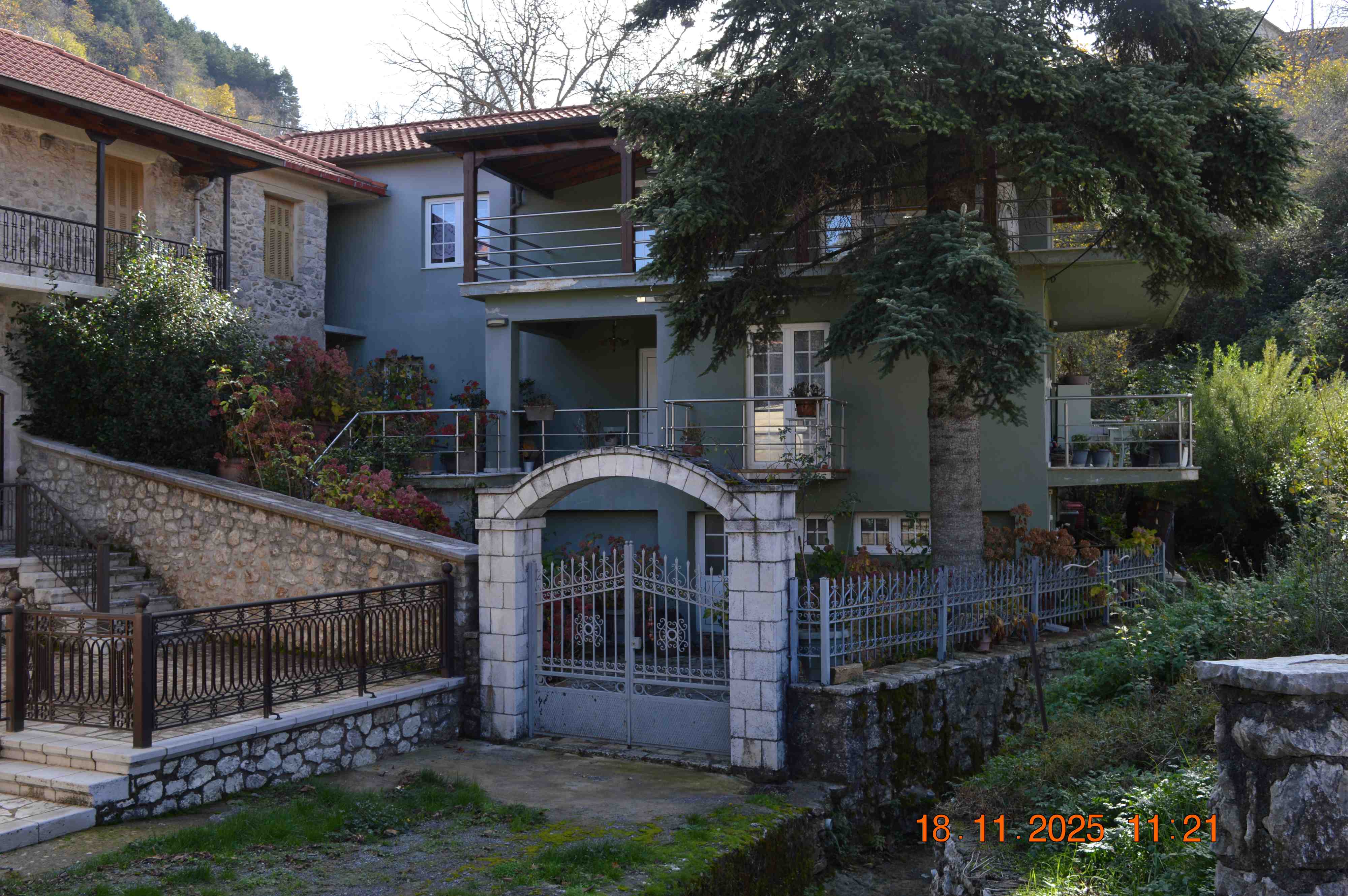 photo0