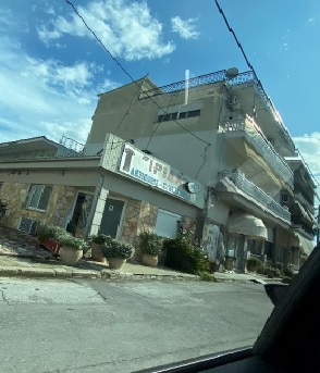 photo1
