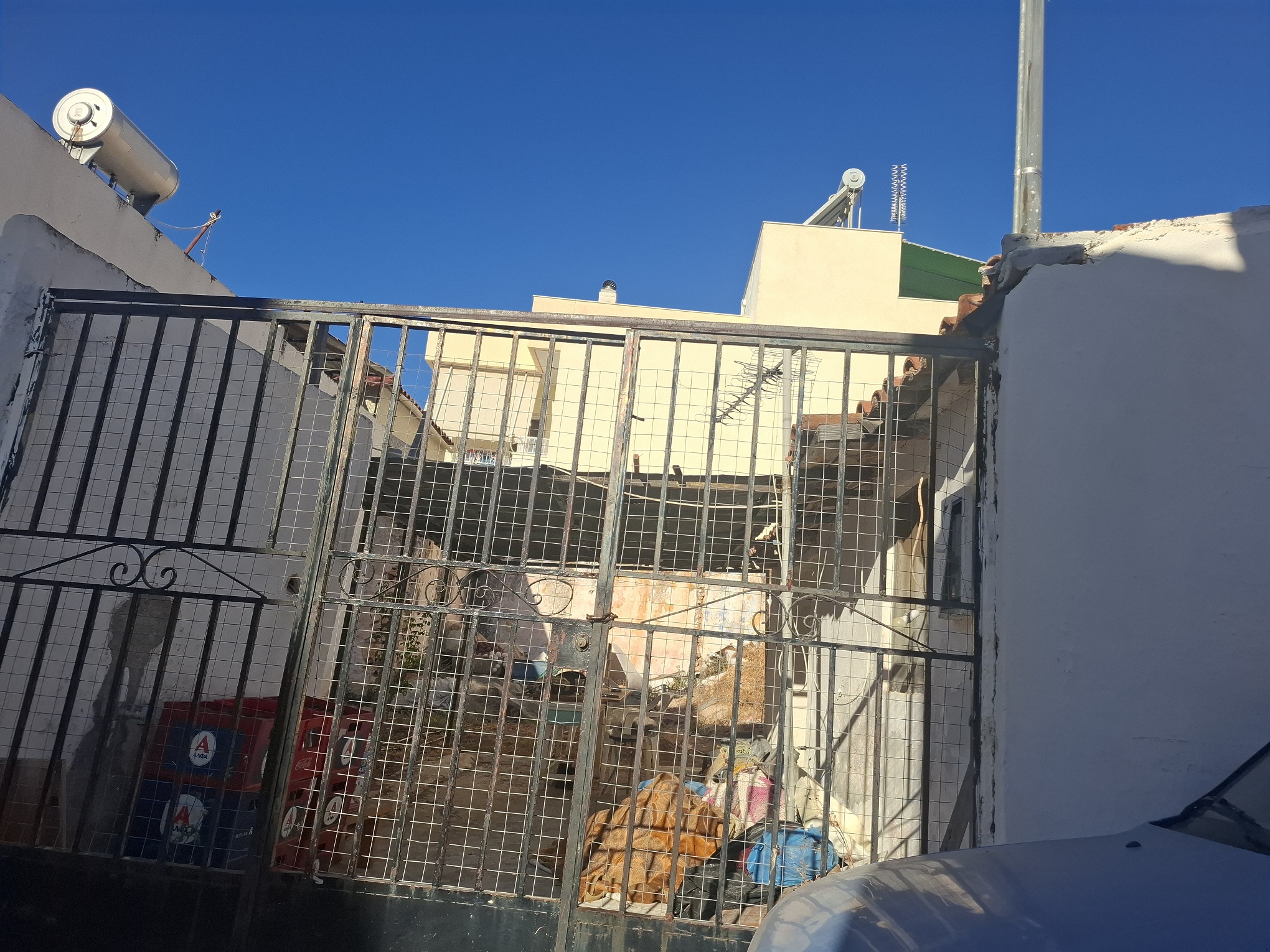 Οικόπεδο με κτίσμα 133 sq.m. σε πλειστηριασμό Municipality of Salamina