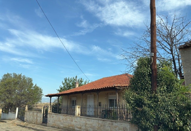 Οικόπεδο με κτίσμα  σε πλειστηριασμό Δήμος Κομοτηνής