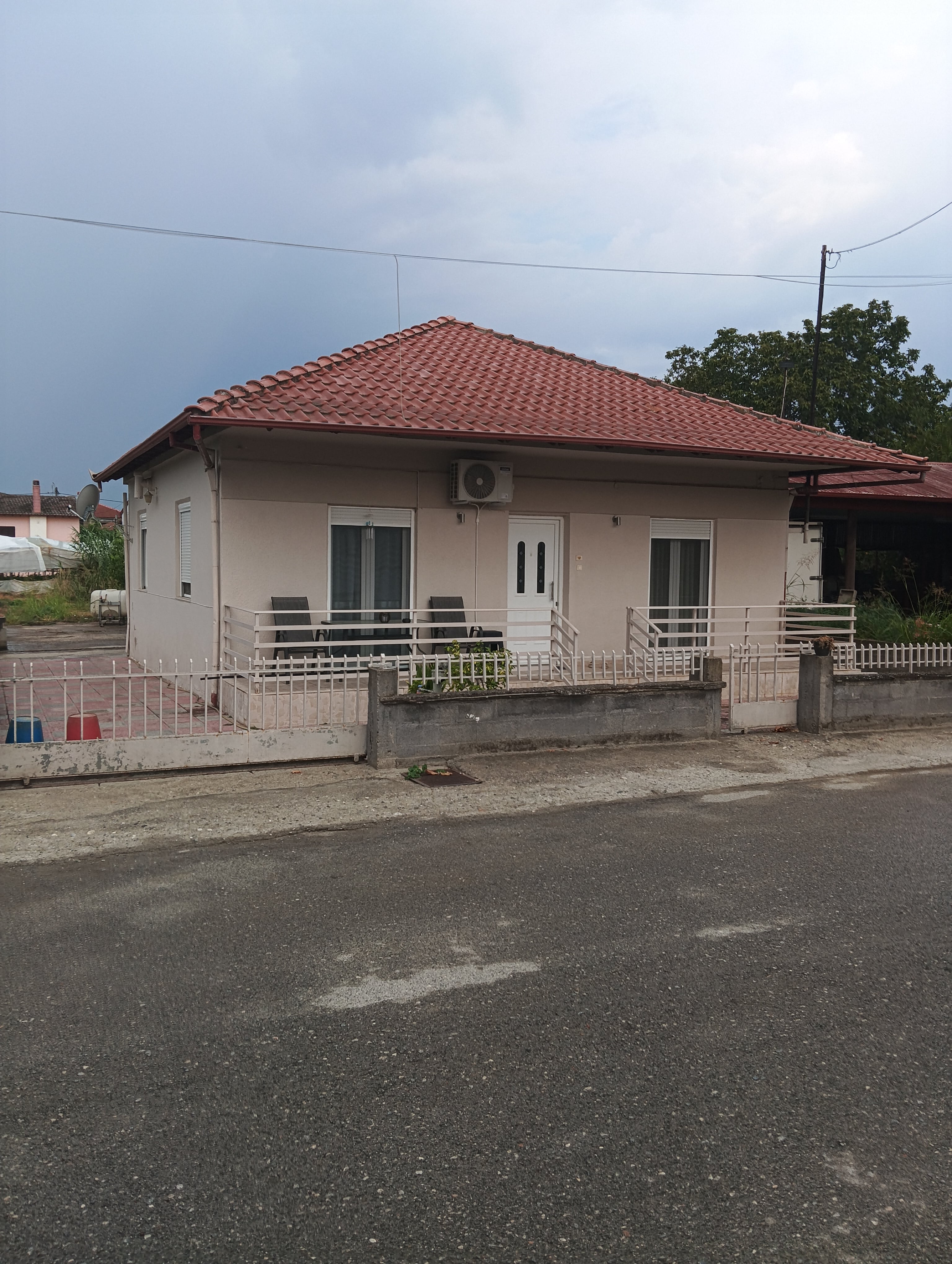 Οικόπεδο με κτίσμα  σε πλειστηριασμό Δήμος Σκύδρας