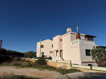 photo1