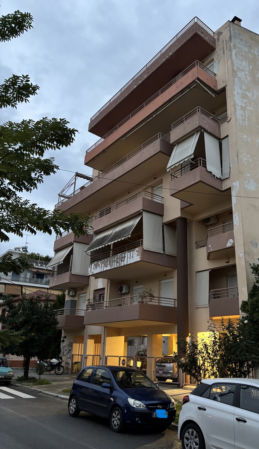 photo1