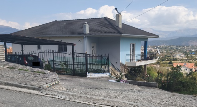 Οικόπεδο με κτίσμα  σε πλειστηριασμό Δήμος Ιωαννιτών