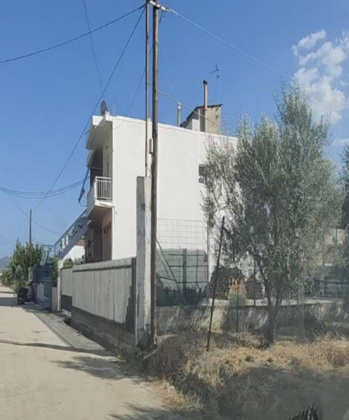 Οικόπεδο με κτίσμα 2889.60 τ.μ. σε πλειστηριασμό Δήμος Βέλου - Βόχας