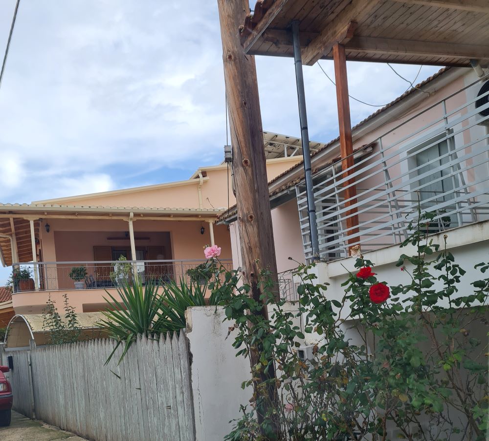 Οικόπεδο με κτίσμα  σε πλειστηριασμό Δήμος Δυτικής Αχαΐας