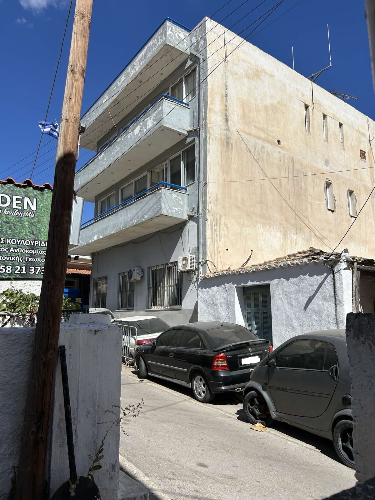 Οικόπεδο με κτίσμα  σε πλειστηριασμό Municipality of Salamina