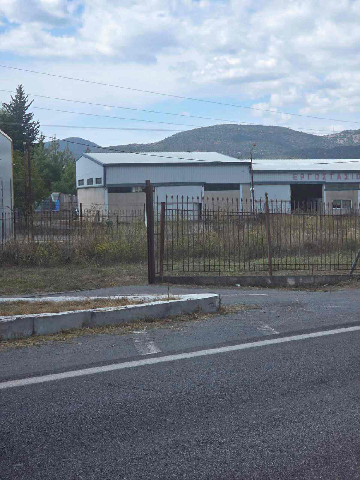 Αγροτεμάχιο με κτίσμα  σε πλειστηριασμό Δήμος Τρίπολης