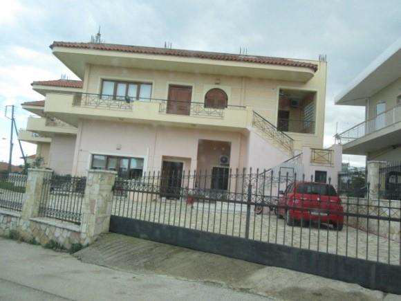 Οικόπεδο με κτίσμα 545 τ.μ. σε πλειστηριασμό Δήμος Σικυωνίων