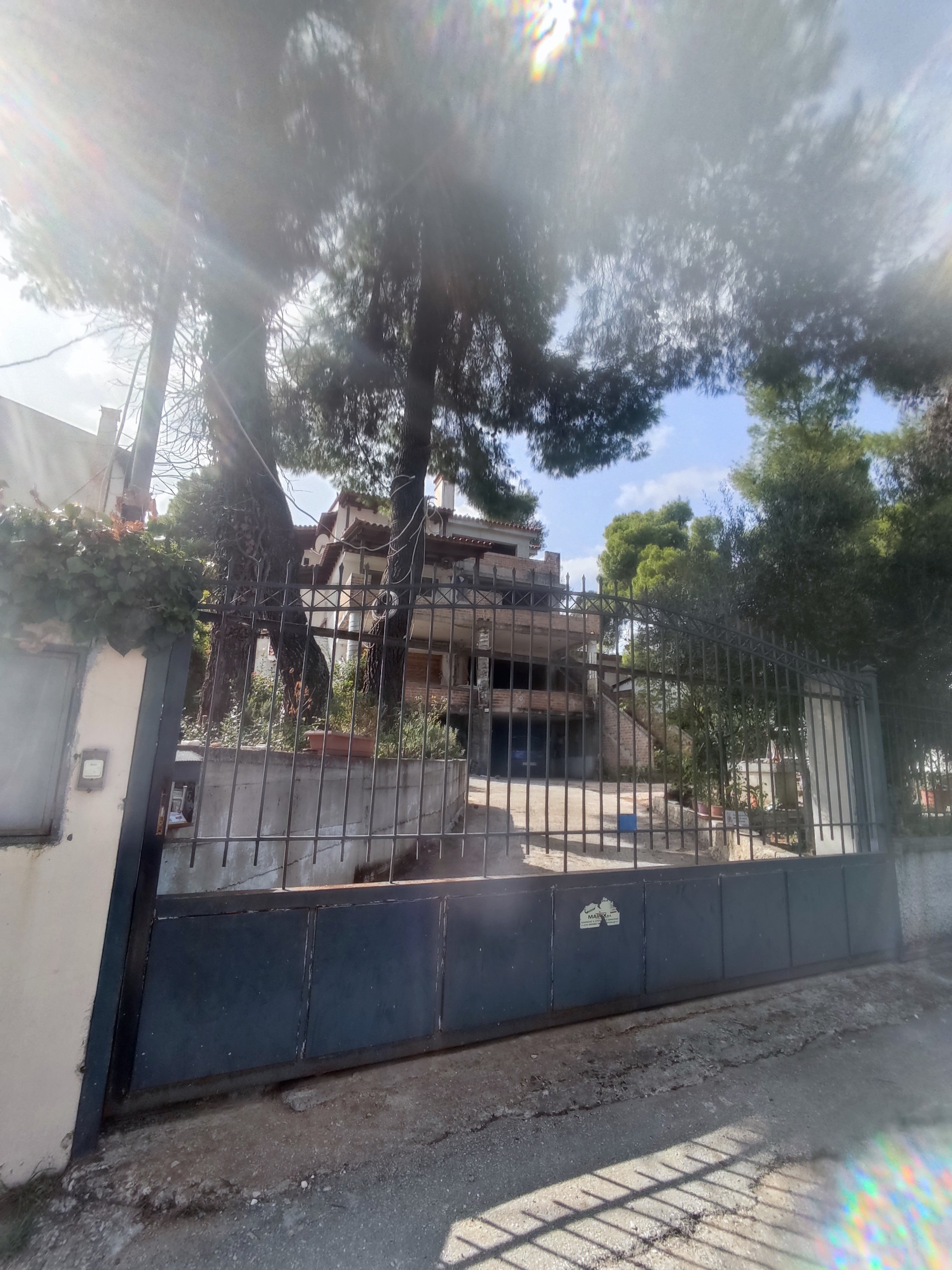 Οικόπεδο με κτίσμα  σε πλειστηριασμό Δήμος Διονύσου