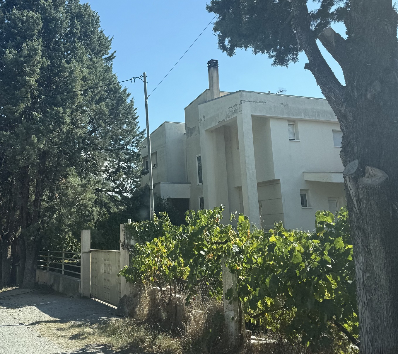 Οικόπεδο με κτίσμα 227.54 sq.m. σε πλειστηριασμό Municipality of Servia - Velventou