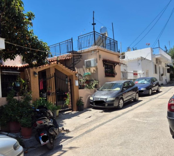 Οικόπεδο με κτίσμα  σε πλειστηριασμό Δήμος Περιστερίου