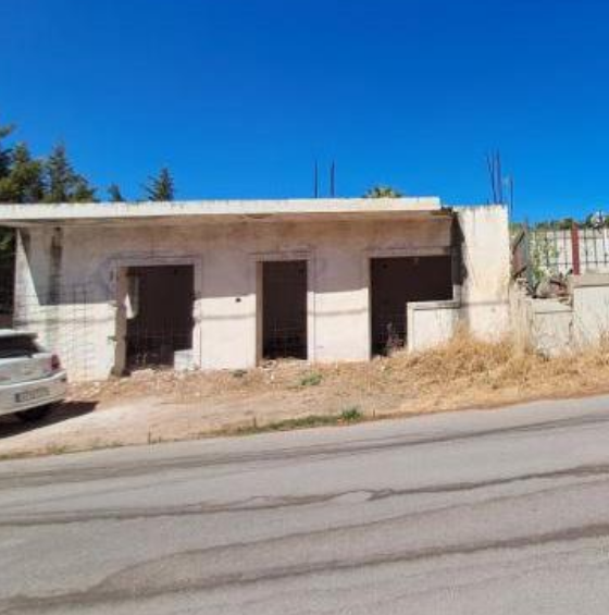 Οικόπεδο με κτίσμα 102.61 sq.m. σε πλειστηριασμό Tribe Municipality