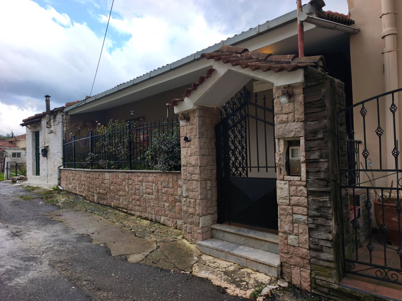 Οικόπεδο με κτίσμα  σε πλειστηριασμό Δήμος Τρίπολης