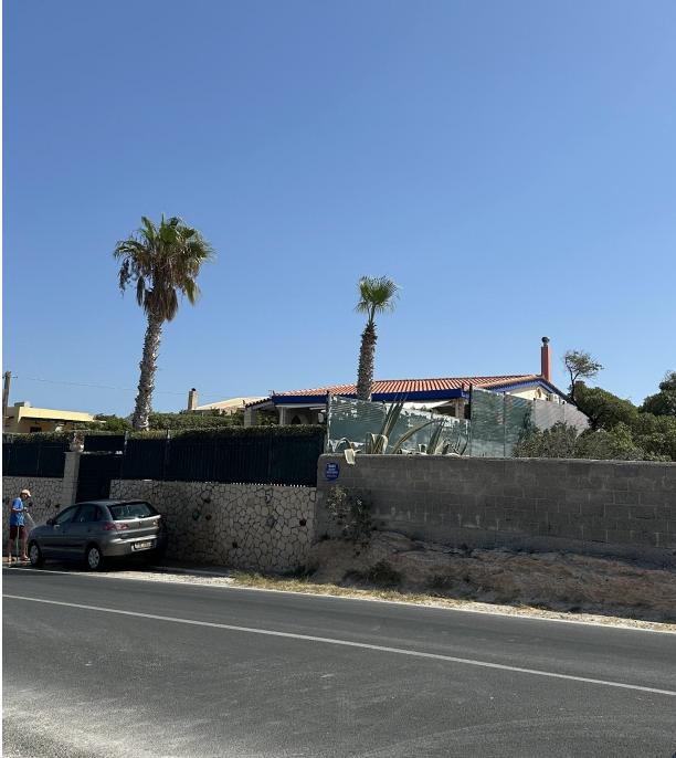 Οικόπεδο με κτίσμα 908 sq.m. σε πλειστηριασμό Municipality of Aegina