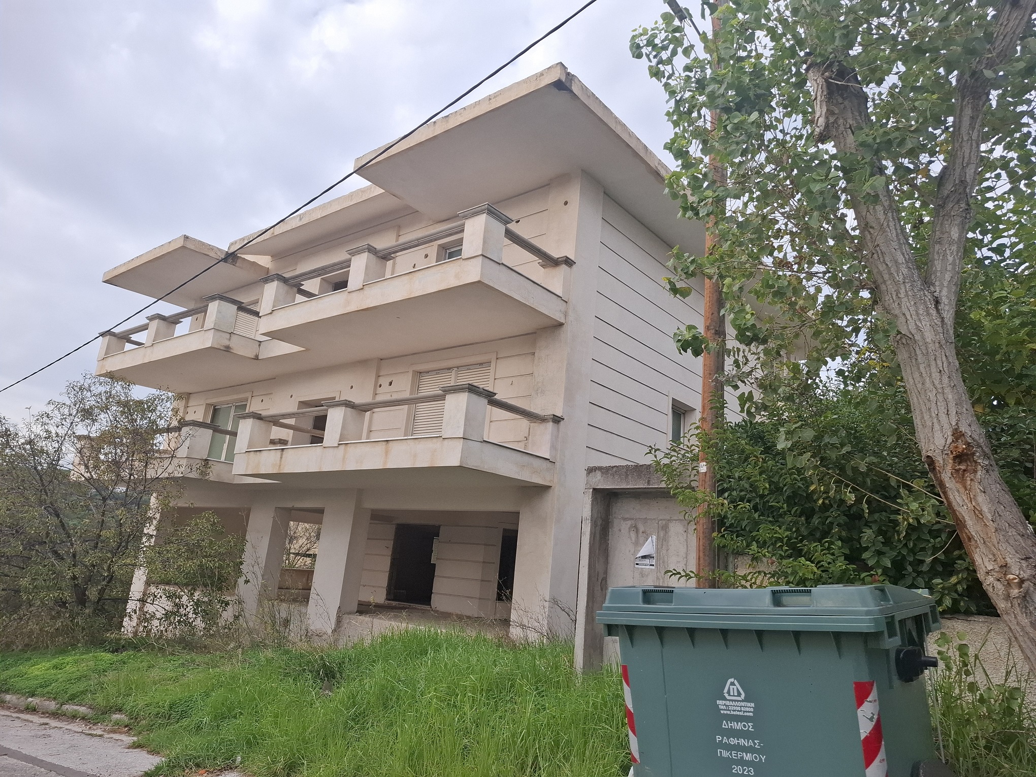Οικόπεδο με κτίσμα  σε πλειστηριασμό Municipality of Rafina - Pikermiou