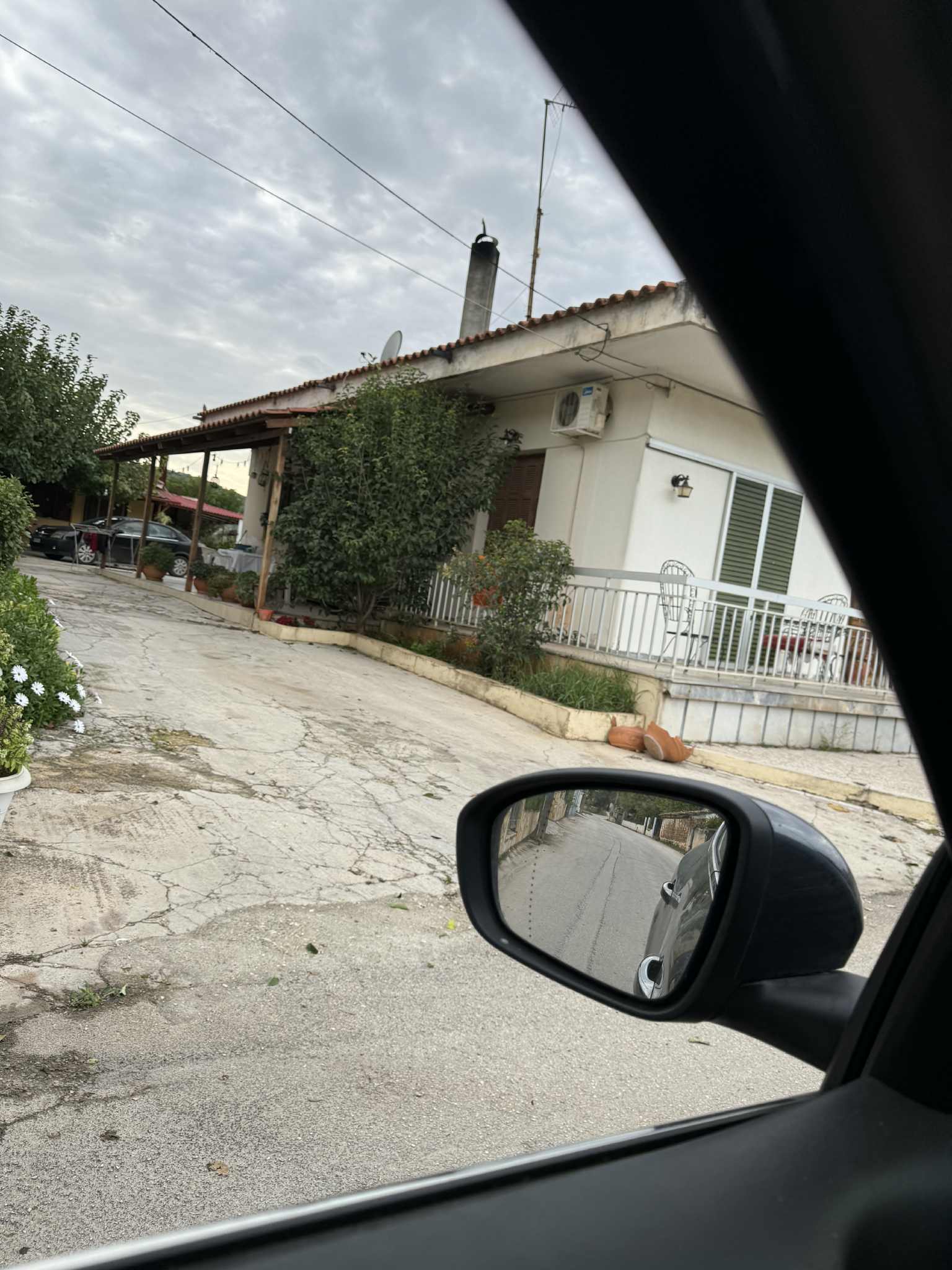 Οικόπεδο με κτίσμα  σε πλειστηριασμό Municipality of Corinthia