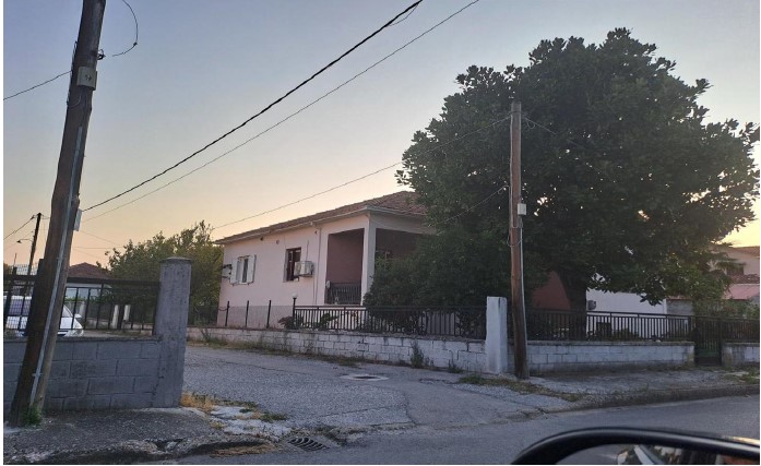 Οικόπεδο με κτίσμα  σε πλειστηριασμό Municipality of Trikkaia