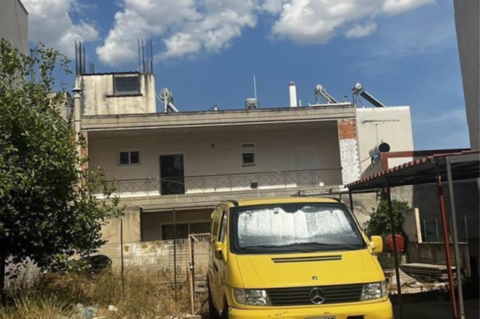 Οικόπεδο με κτίσμα  σε πλειστηριασμό Municipality of Acharnon