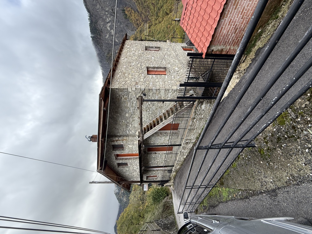 Οικόπεδο με κτίσμα  σε πλειστηριασμό Δήμος Κόνιτσας