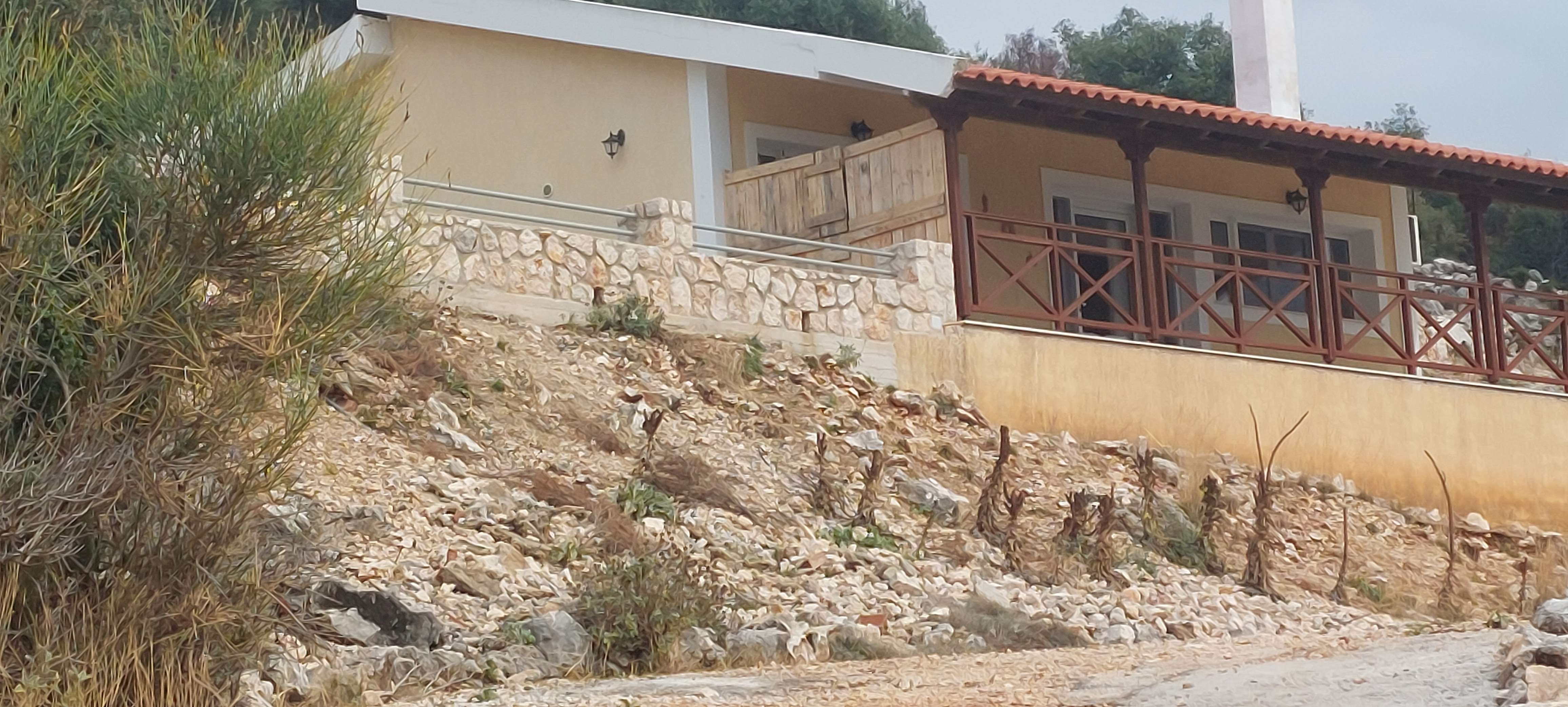 Αγροτεμάχιο με κτίσμα  σε πλειστηριασμό Δήμος Κεφαλονιάς