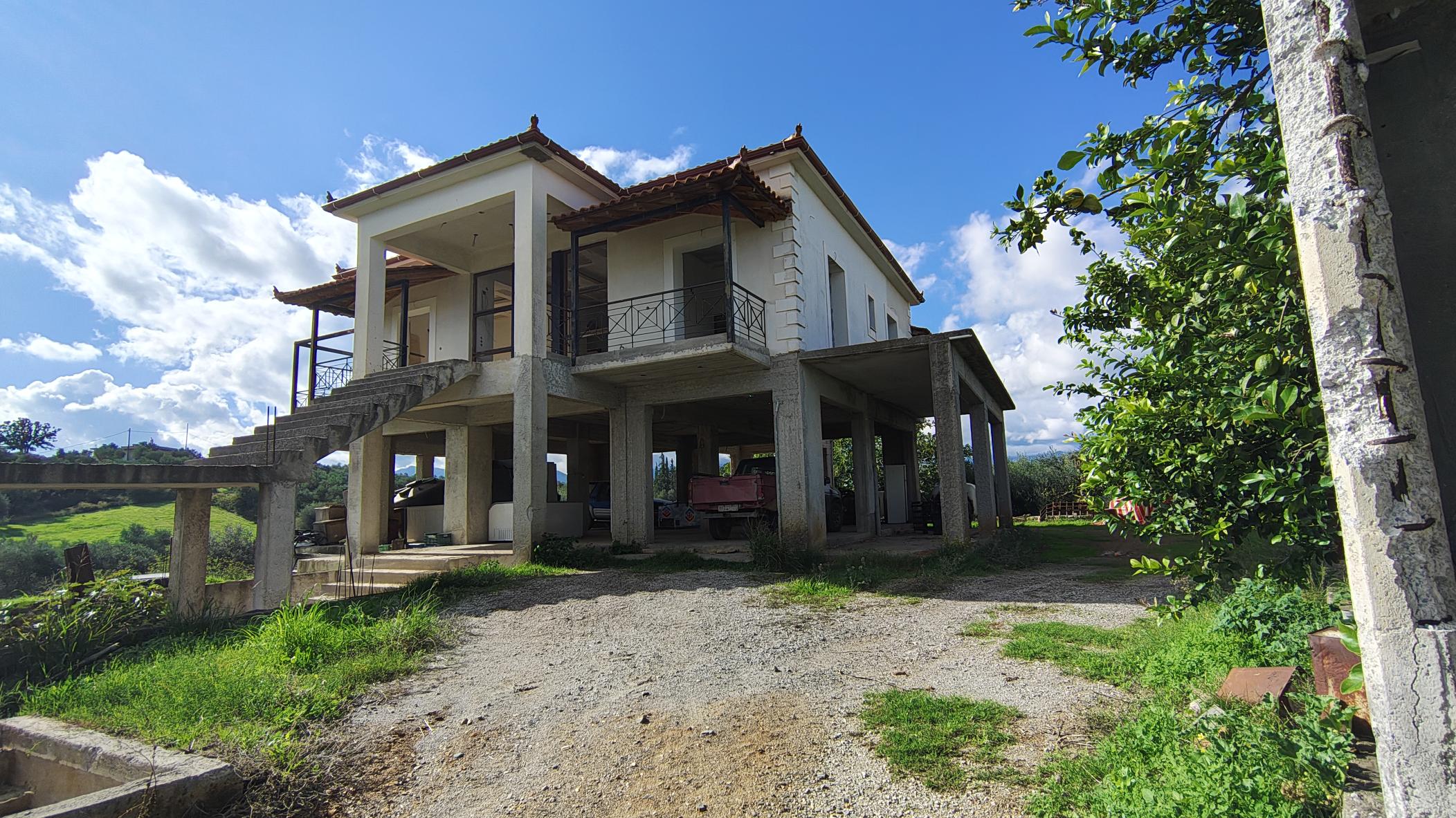 Οικόπεδο με κτίσμα  σε πλειστηριασμό Δήμος Ευρώτα