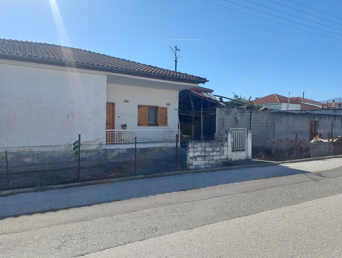 Οικόπεδο με κτίσμα  σε πλειστηριασμό Δήμος Αλμωπίας