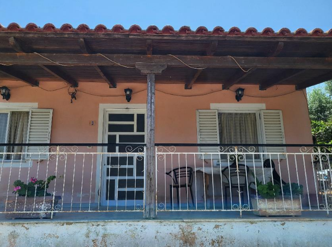 Οικόπεδο με κτίσμα  σε πλειστηριασμό Δήμος Πατρέων