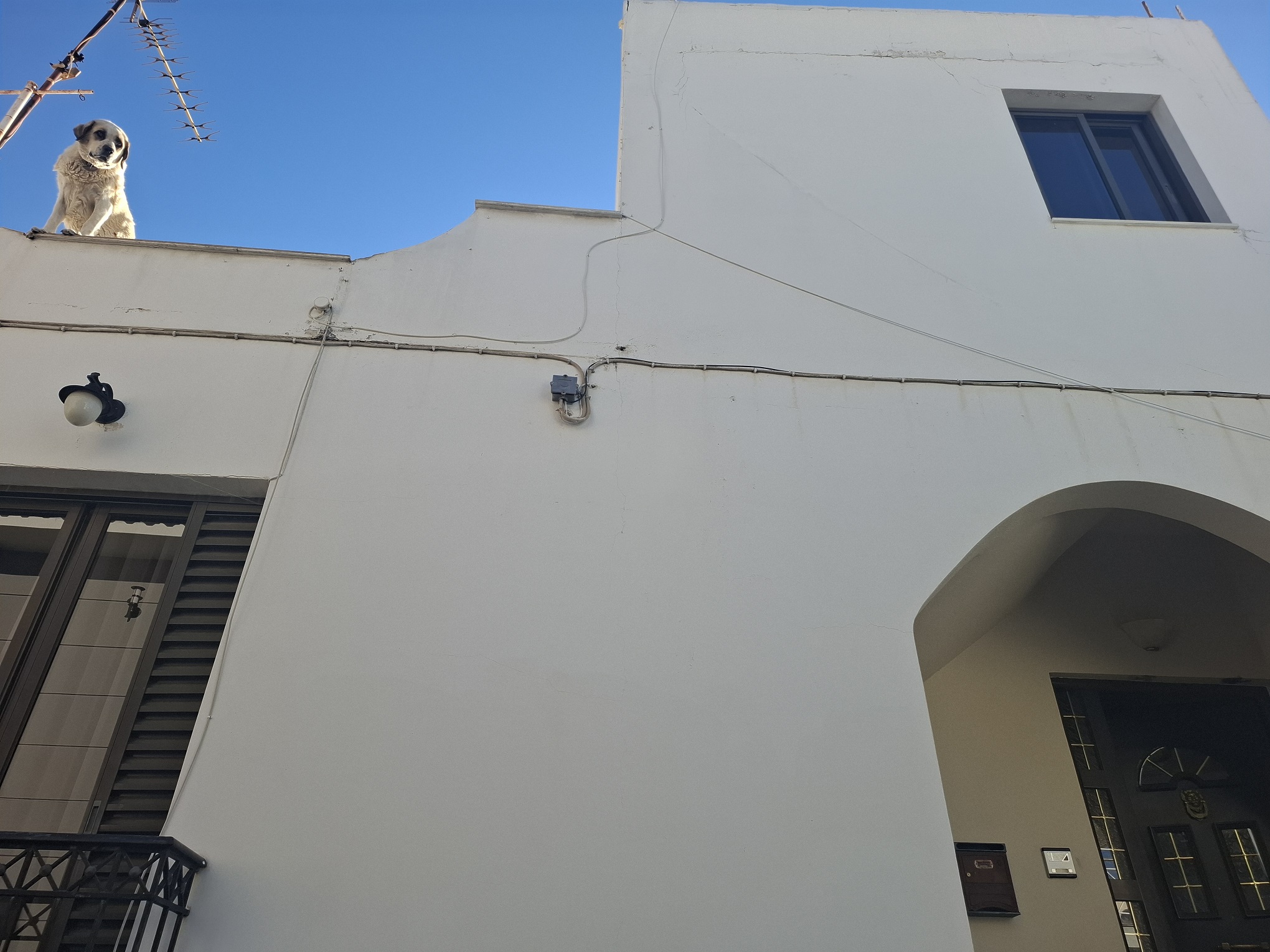 Οικόπεδο με κτίσμα 110 sq.m. σε πλειστηριασμό Municipality of Salamina