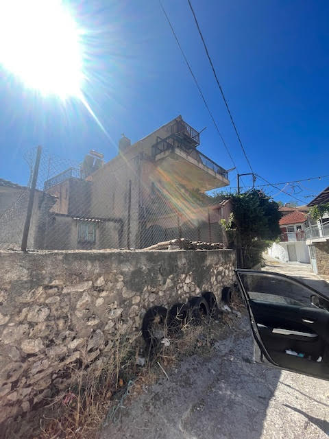 Οικόπεδο με κτίσμα  σε πλειστηριασμό Municipality of Kalavryta