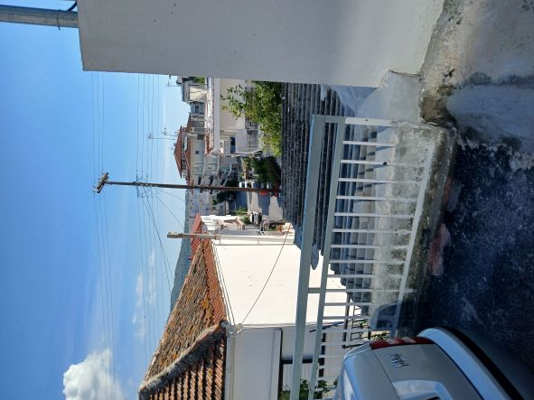 Οικόπεδο με κτίσμα  σε πλειστηριασμό Δήμος Σιθωνίας