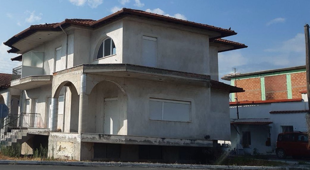 Οικόπεδο με κτίσμα  σε πλειστηριασμό Municipality of Servia - Velventou