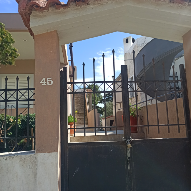 Οικόπεδο με κτίσμα  σε πλειστηριασμό Municipality of Spata - Artemis