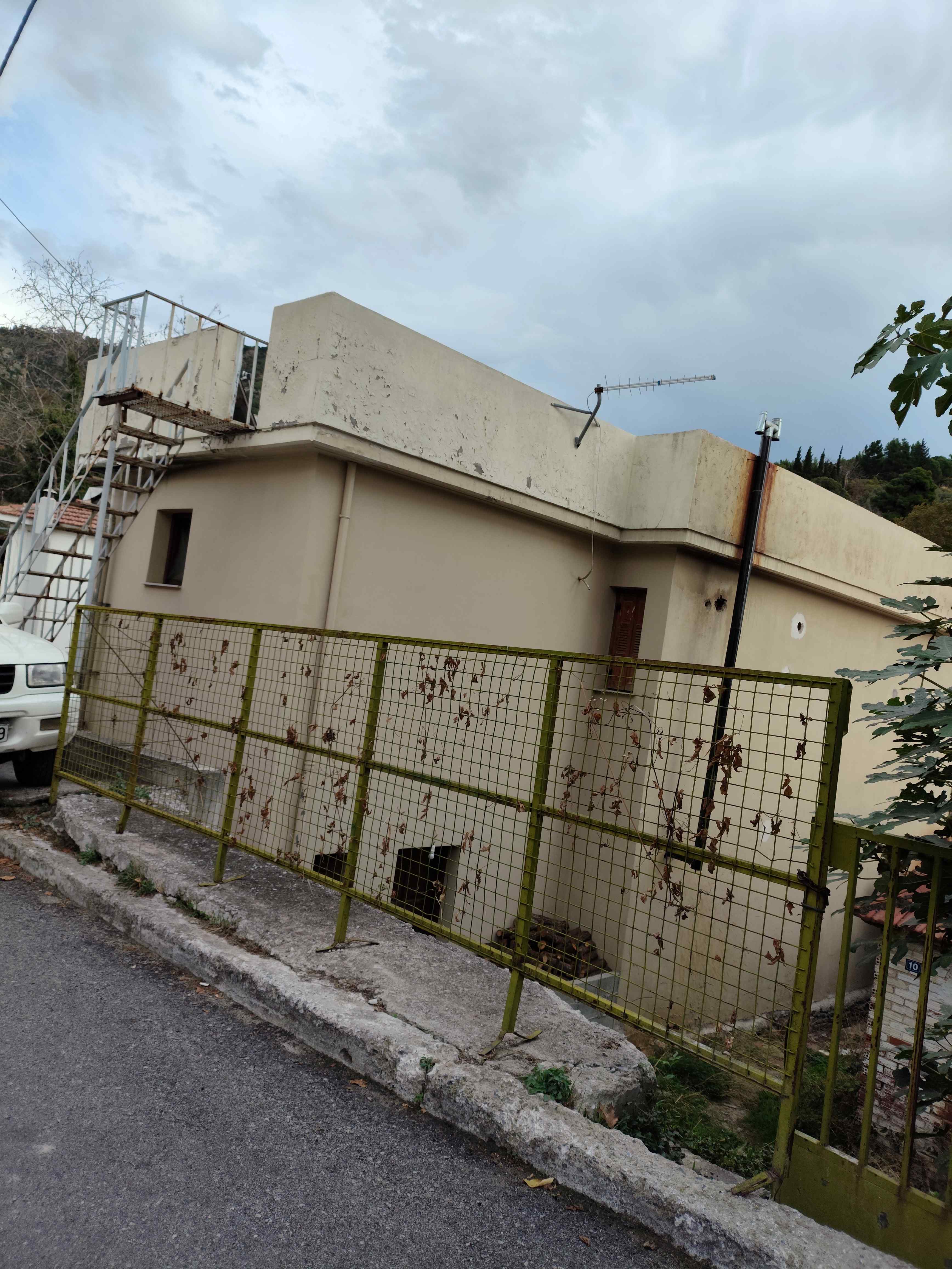 Οικόπεδο με κτίσμα  σε πλειστηριασμό Δήμος Βόλου