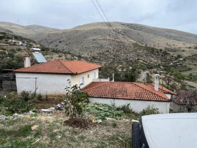 Οικόπεδο με κτίσμα  σε πλειστηριασμό Δήμος Βοίου