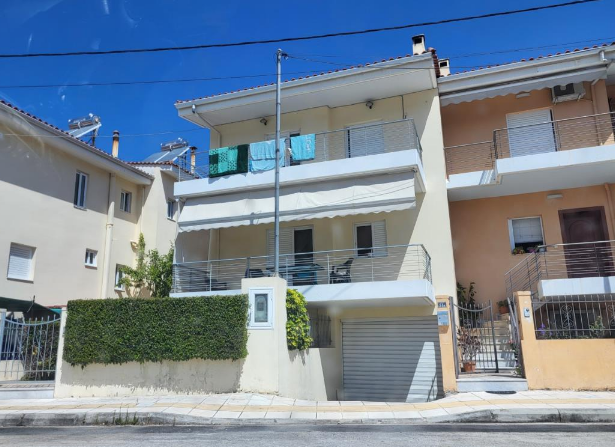 Οικόπεδο με κτίσμα  σε πλειστηριασμό Δήμος Πατρέων