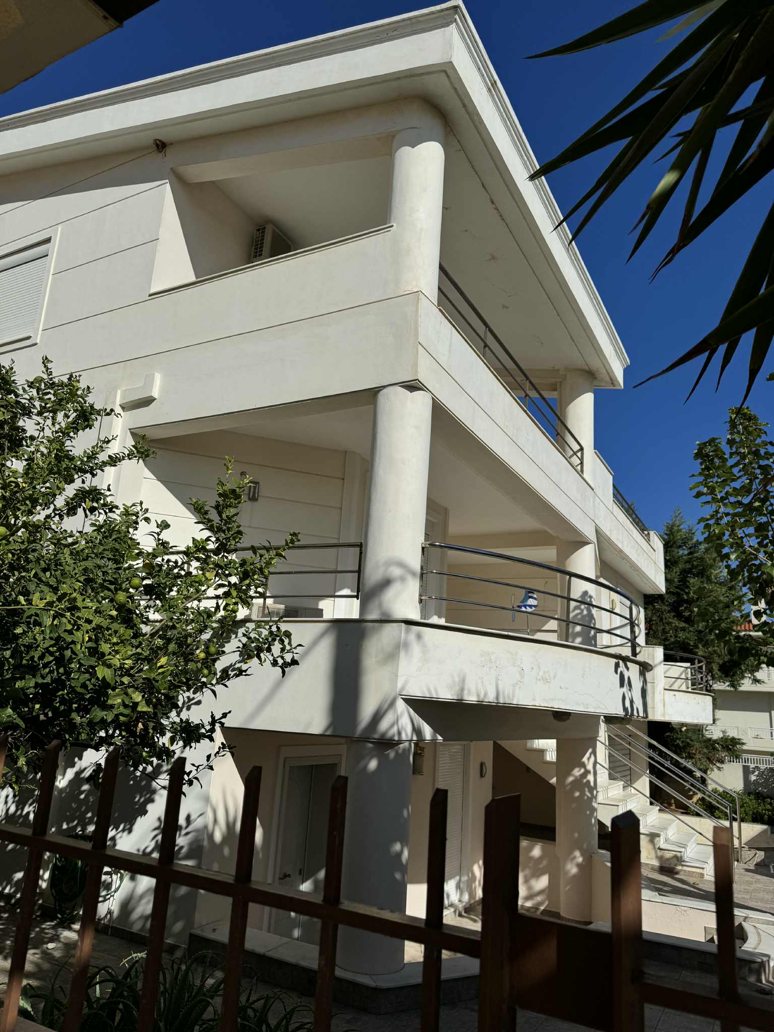 Οικόπεδο με κτίσμα  σε πλειστηριασμό Municipality of Corinthia