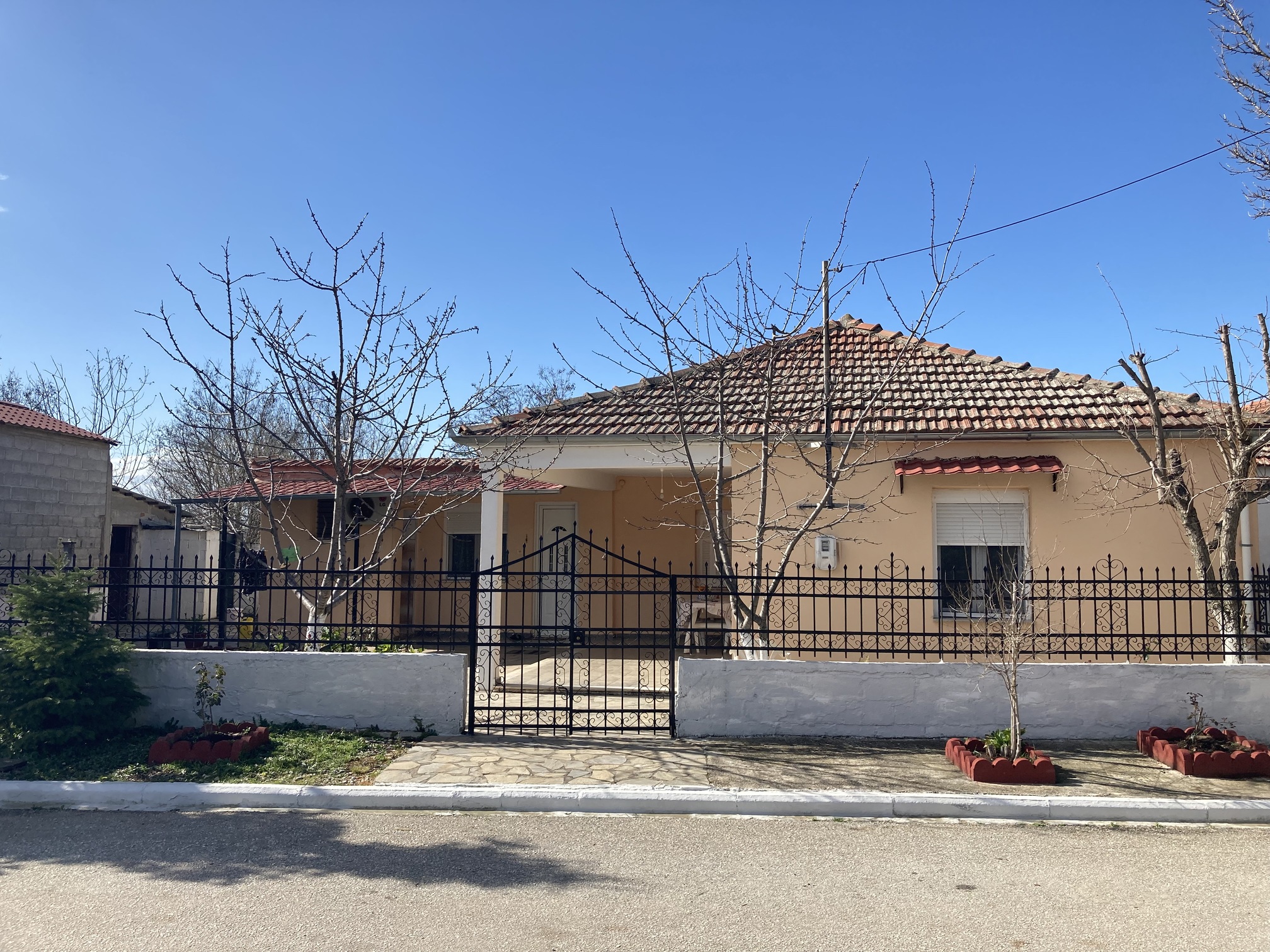 Οικόπεδο με κτίσμα 690 τ.μ. σε πλειστηριασμό Δήμος Φαρσάλων