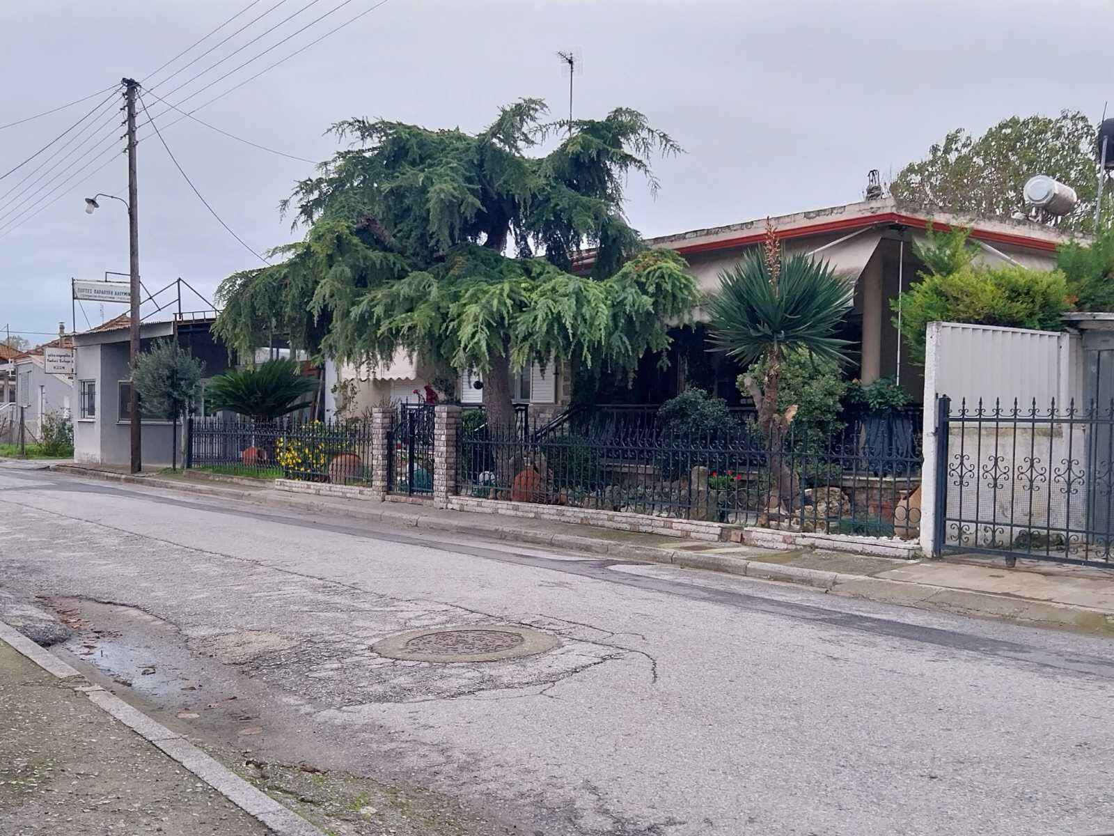 Οικόπεδο με κτίσμα  σε πλειστηριασμό Δήμος Κατερίνης