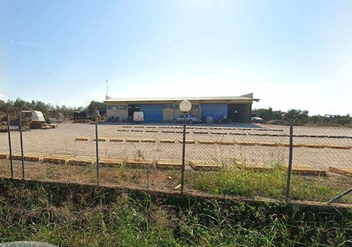 Βιοτεχνικό κτήριο 700 τ.μ. με αποθήκη 85 τ.μ.