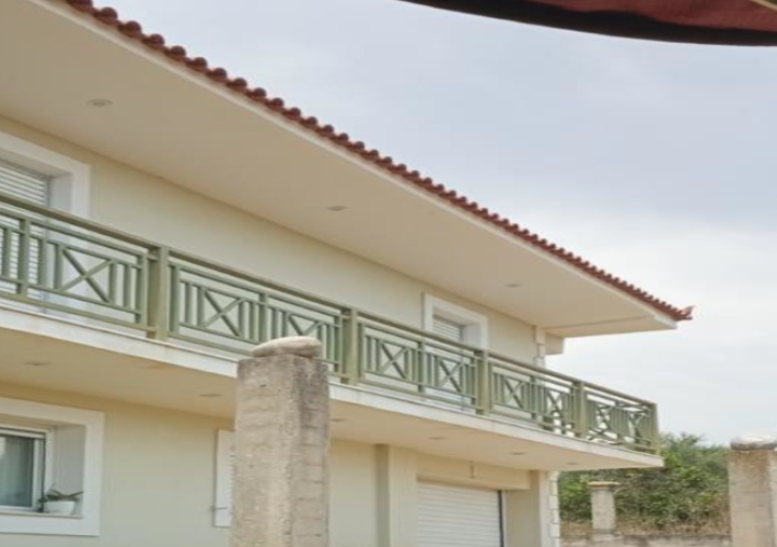 Μονοκατοικία 275 τ.μ. με αποθήκη 20 τ.μ. και θέση στάθμευσης