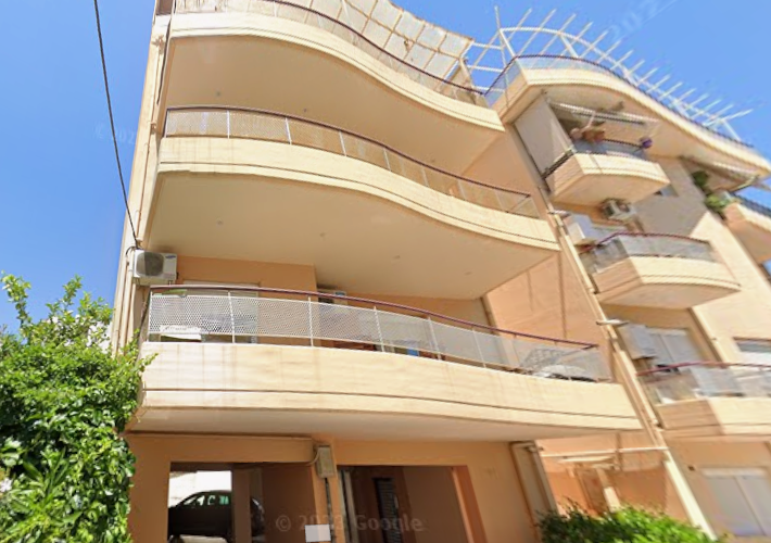 Διαμέρισμα 99 τ.μ. και θέση στάθμευσης