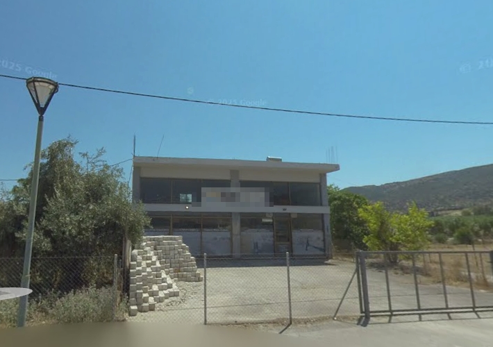 Επαγγελματικό κτήριο 90 τ.μ. με πατάρι 45 τ.μ.