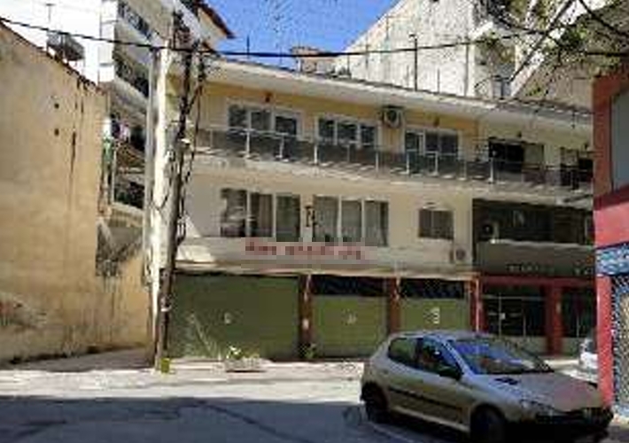 Κατάστημα 104 τ.μ. με πατάρι