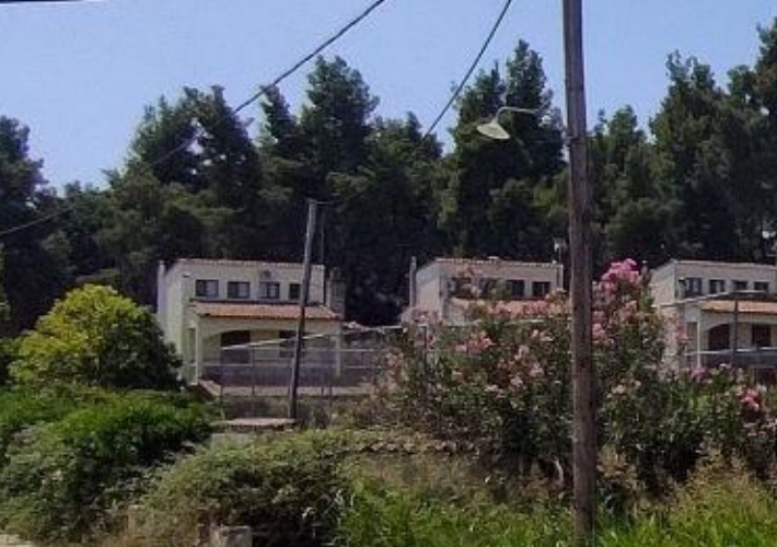 Μεζονέτα 93 τ.μ. με θέση στάθμευσης και βοηθητικό χώρο 47 τ.μ.