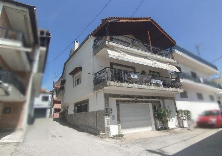 Κτήριο κατοικιών 171 τ.μ. με θέση στάθμευσης