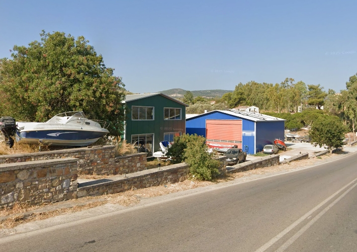 Επαγγελματικά κτίρια 468 τ.μ.